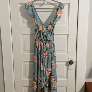 Beautiful Floral Maxi high low dress sz L